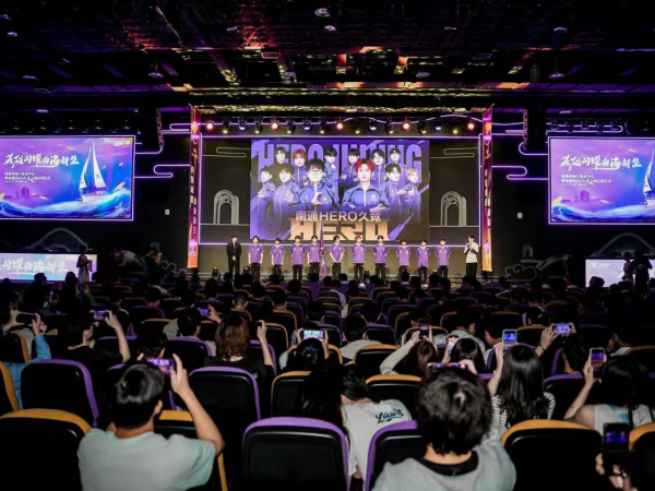 在强风和复 在强风和复