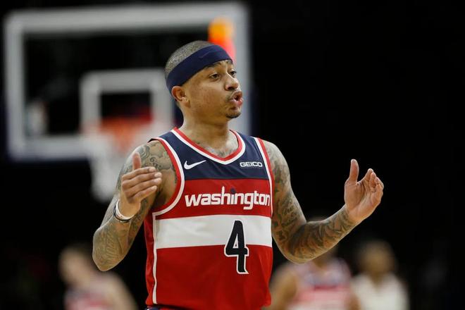 以及他对自 以及他对自